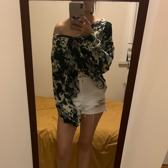 Shirt - Picture 2 of 3